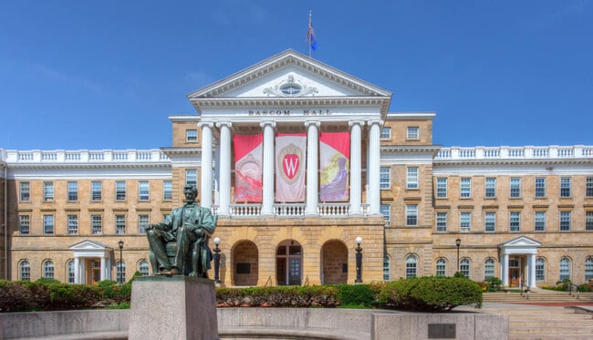 How to Find Off-Campus Housing Near the University of Wisconsin- Madison