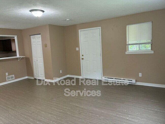 Building Photo - 5030 Quincy Way
