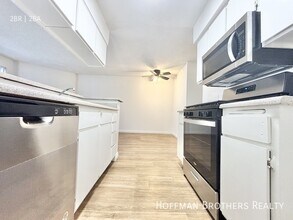 Building Photo - 10346 Commerce Ave