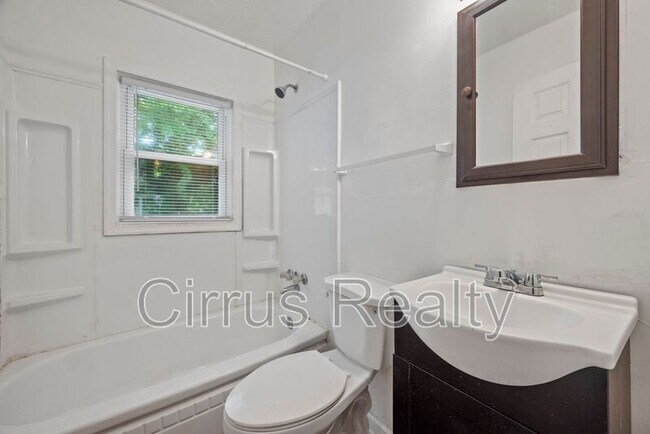 Foto del edificio - 1224 32nd St