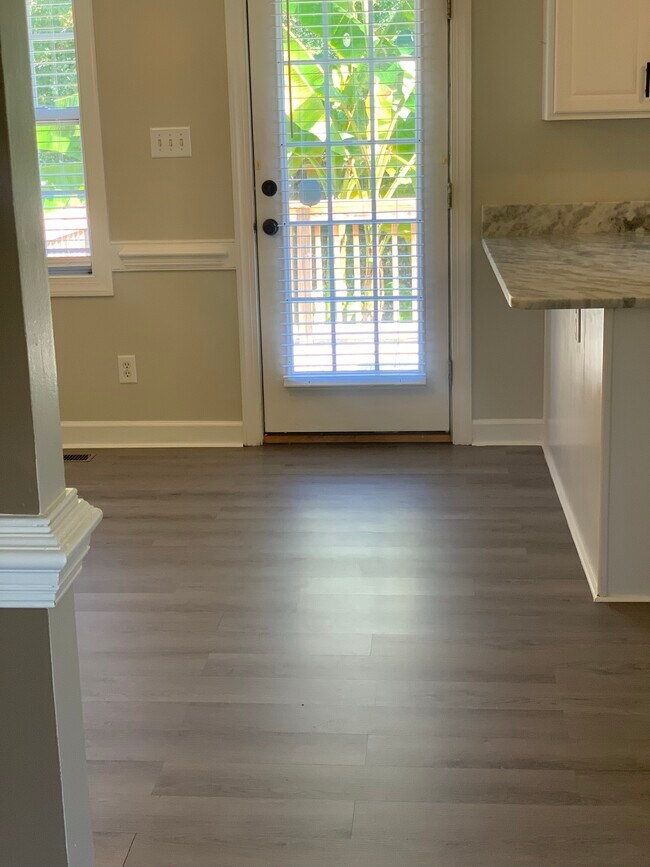 Foto del edificio - 15012 State Hwy 96