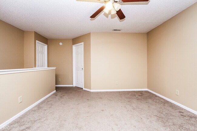 Foto del edificio - 2002 Bridlewood Dr