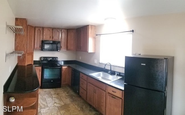 Foto del edificio - 22353-22355 N 5th St