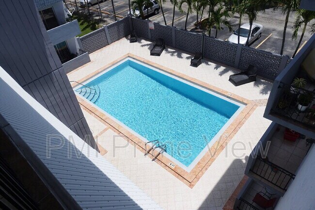 Foto del edificio - 495 NW 72nd Ave