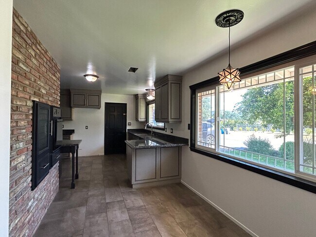 Foto del edificio - 105 Lemon Hill Drive - Your Get Away Home!!