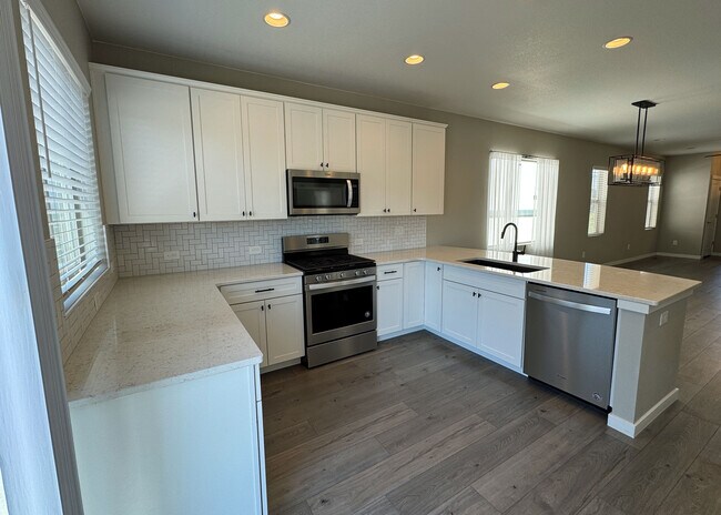 Foto del edificio - 7618 Red River Way