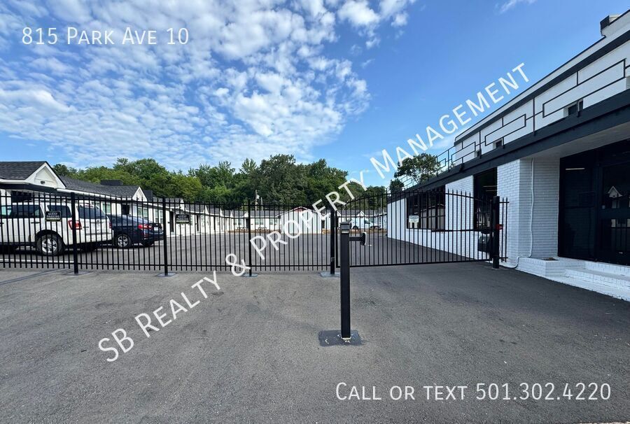Foto principal - 815 Park Ave