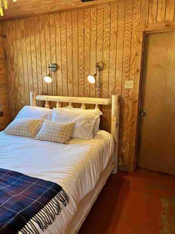 1348 Co Rd 2013, Glen Rose, TX 76043 House Rental in Glen Rose, TX