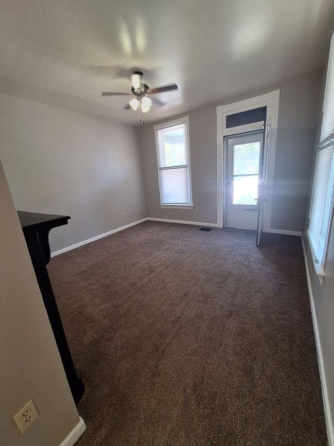 Photo - 207 E Southern Ave Apartment