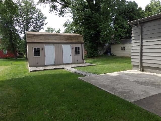 Building Photo - 29 Beechwood Dr