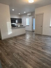 Building Photo - 760 W Backpack Ln