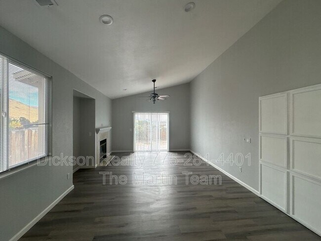 Foto del edificio - 2841 Granville Dr