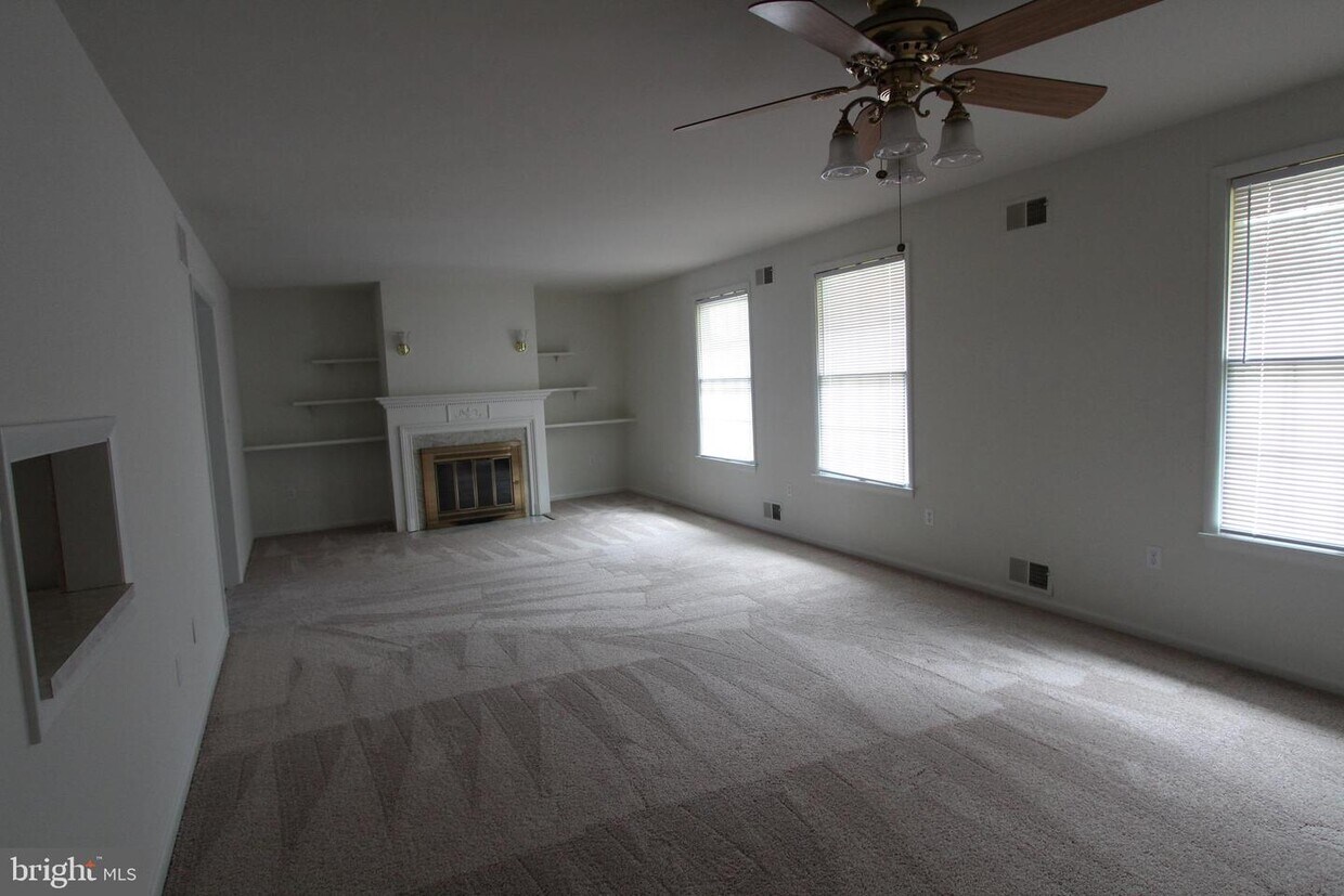 Primary Photo - 303 A St SW