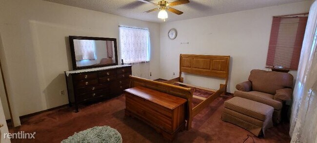 Foto del edificio - 4 br, 2 bath House - 1606 S M St