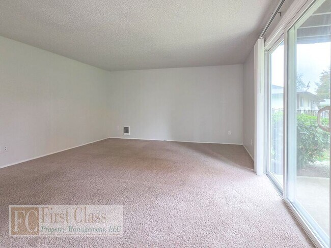 Building Photo - 1334 NE 186th Ave