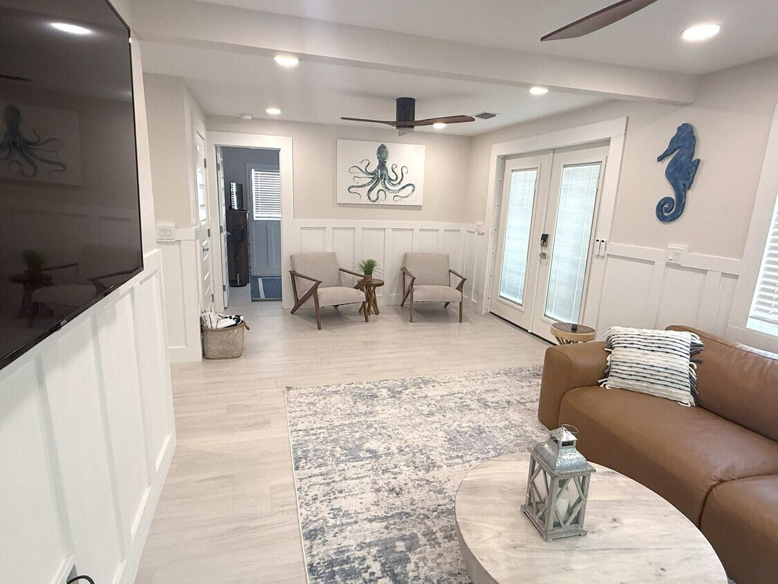 Primary Photo - 3006 Gulf Dr