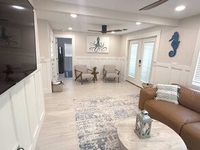 Building Photo - 3006 Gulf Dr