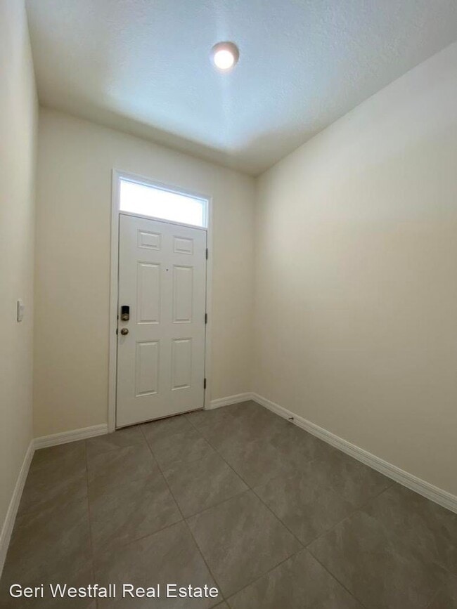 Building Photo - 3 br, 2.5 bath House - 218 Reena Dr.