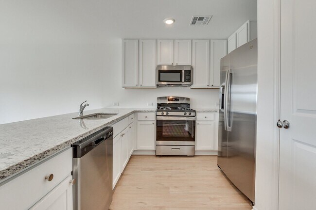 Building Photo - Lennar Villages – Canelo Floorplan