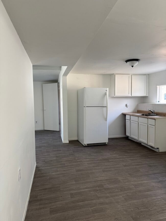 Building Photo - 1202 K Ave