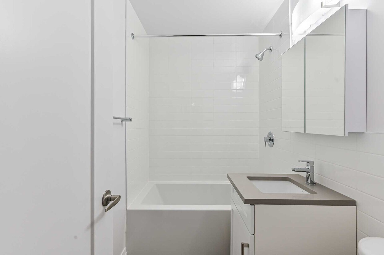 Building Photo - Heath Estates C