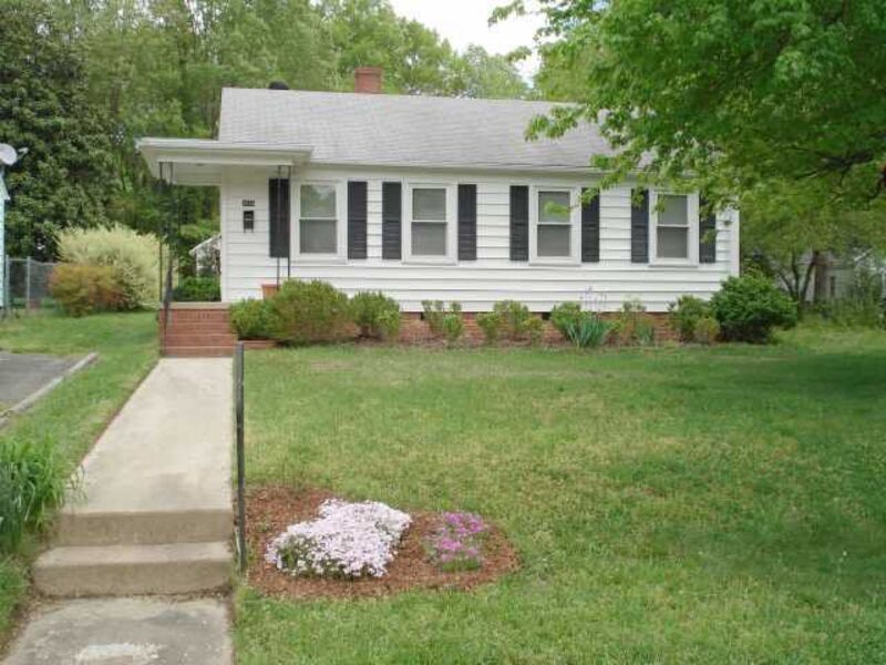 Primary Photo - 2404 Farthing St