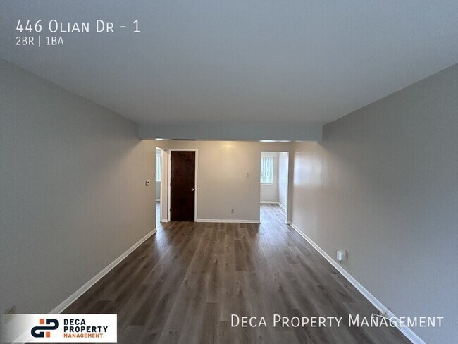 Building Photo - 446 Olian Dr