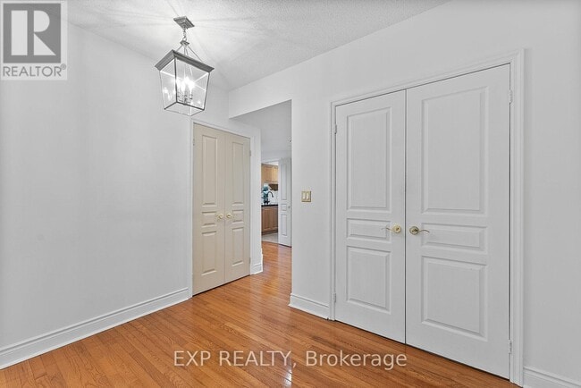 Building Photo - 10 Delisle Ave