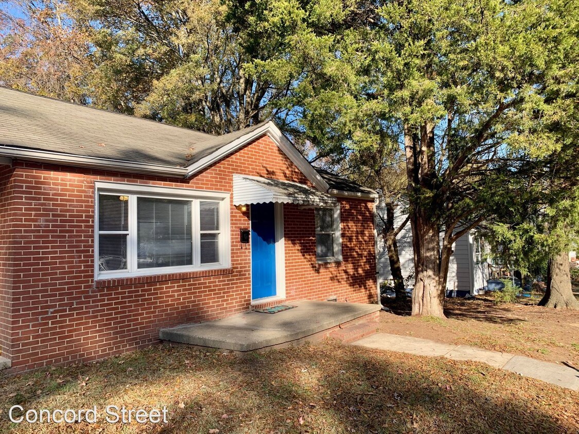 Primary Photo - 2 br, 1 bath House - 320 S Benjamine St
