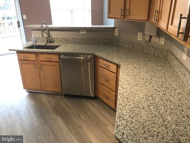 Foto del edificio - 42954 Beachall St