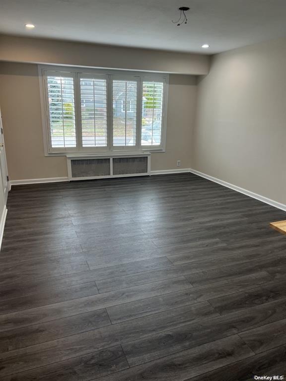 Foto del edificio - 1227 Daffodil Ln