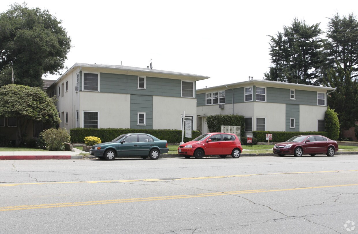 Foto del edificio - 4860-4874 3/4 Tujunga Ave