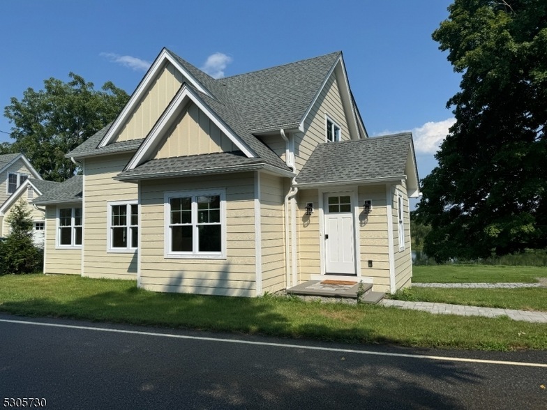 Primary Photo - 63 Huntsville Rd