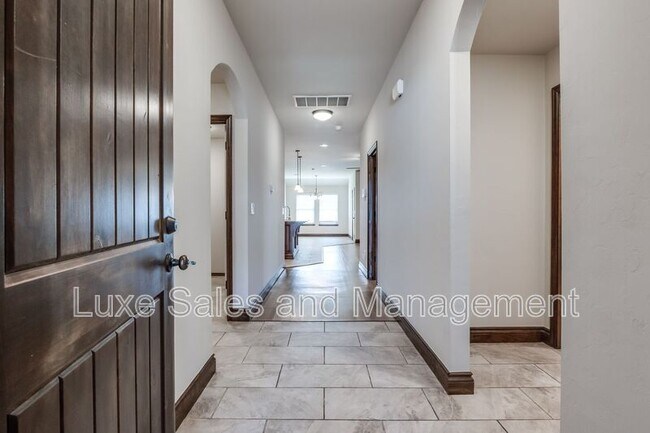 Foto del edificio - 14004 Northwood Village Dr