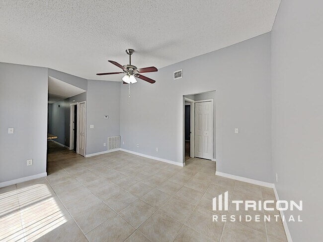 Foto del edificio - 1716 Golden Poppy Ct
