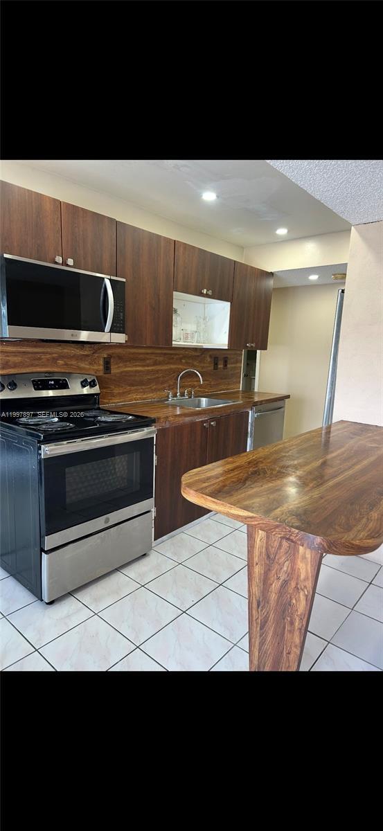 Foto del edificio - 9340 W Flagler St