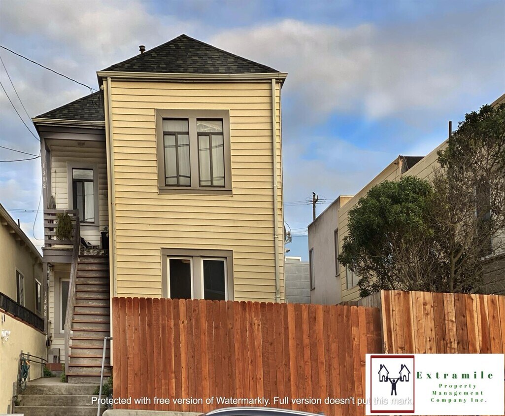 Primary Photo - 1386 47th Ave