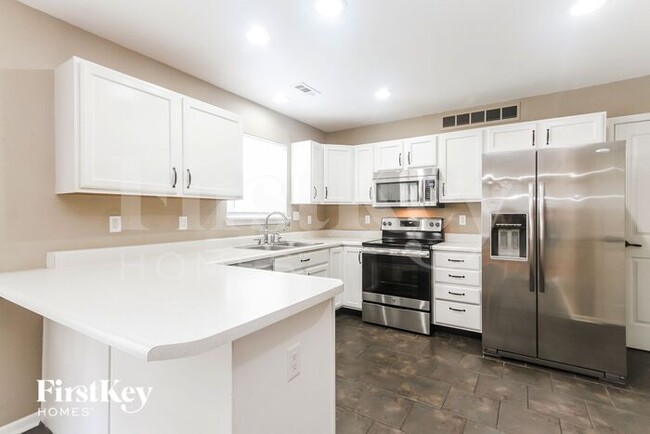 Foto del edificio - 7156 Bracken Ln