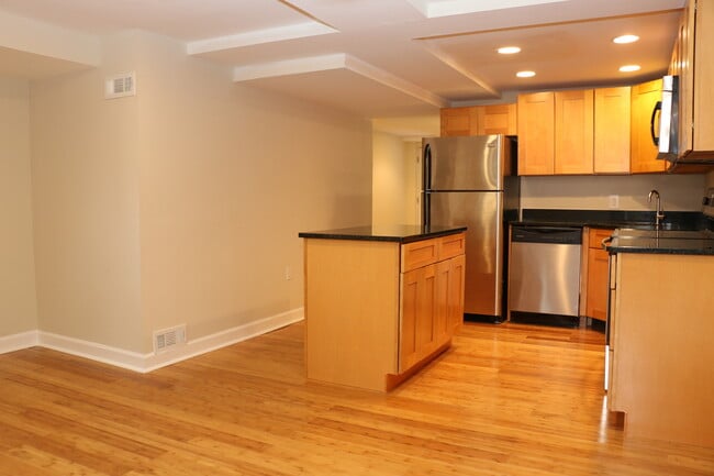 Foto del edificio - 1464 Newton St NW