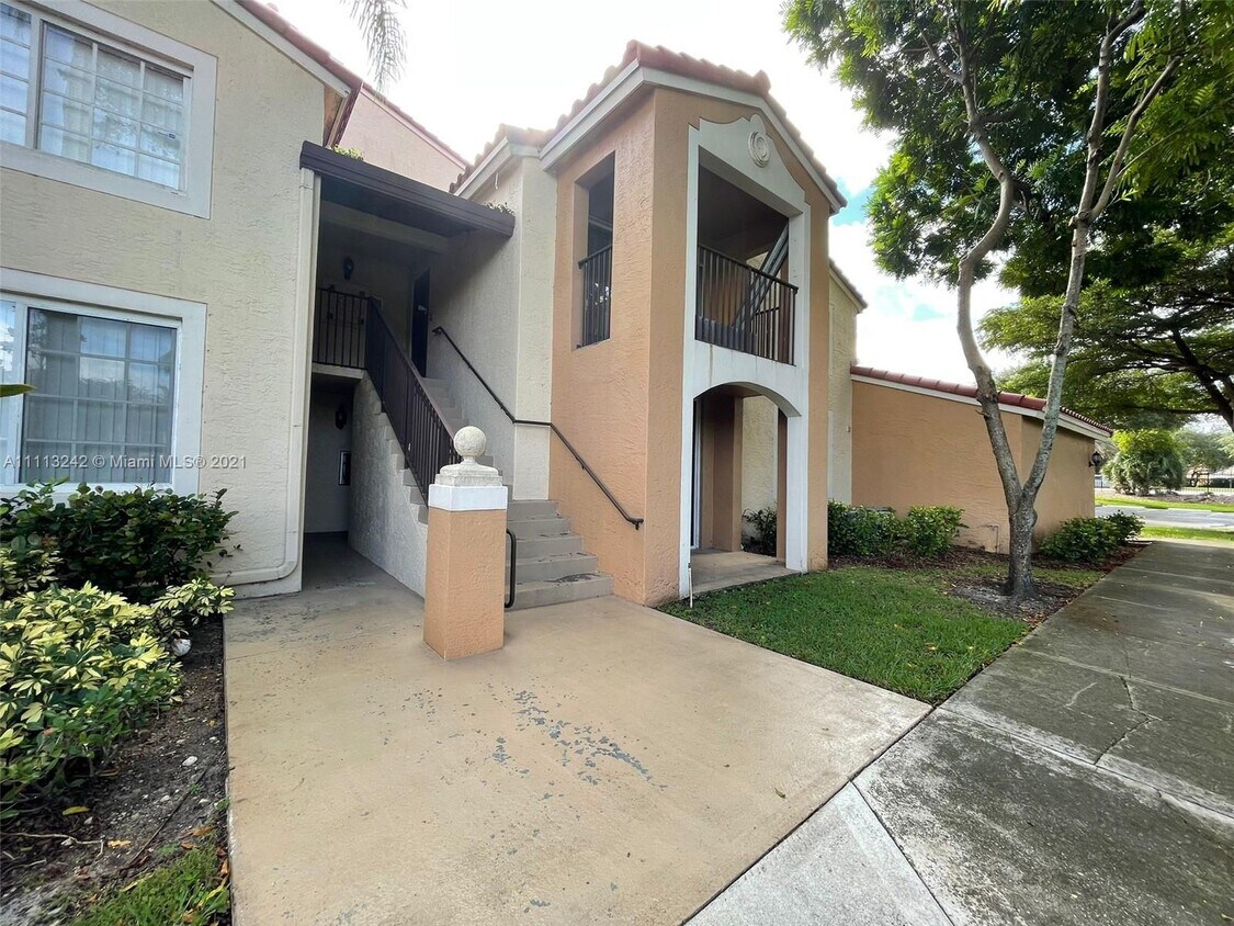2113 Renaissance Blvd Unit 101, Miramar, FL 33025 Condo for Rent in