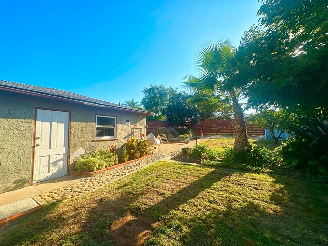 Building Photo - Welcome to your new home located centrally...