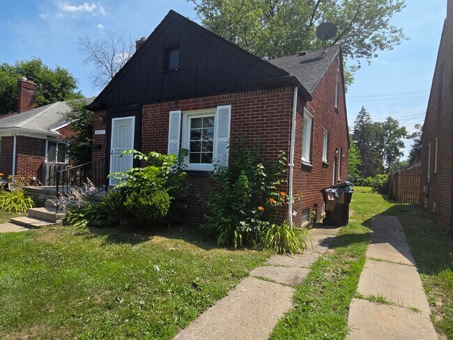 Building Photo - 18627 Curtis St