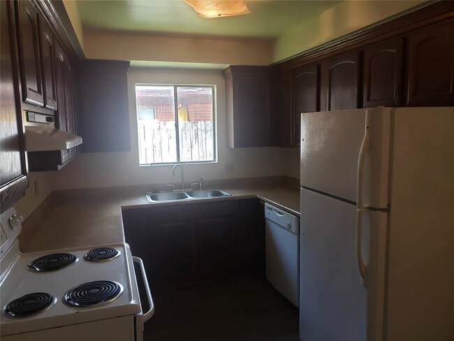 Building Photo - 1741 El Mar Ln
