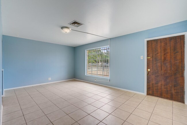 Building Photo - 8311 Mt Everest Dr