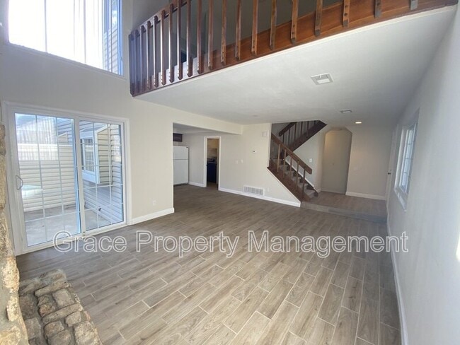 Building Photo - 12430 E Pacific Cir