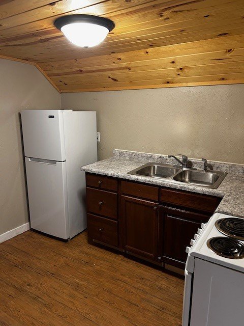 Foto del edificio - 1020 Rosewood St