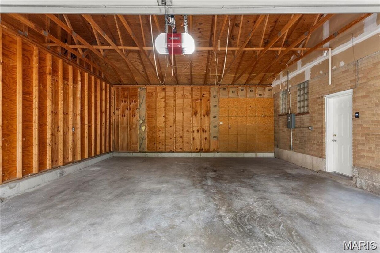 Foto principal - 5100 Kingwood Dr