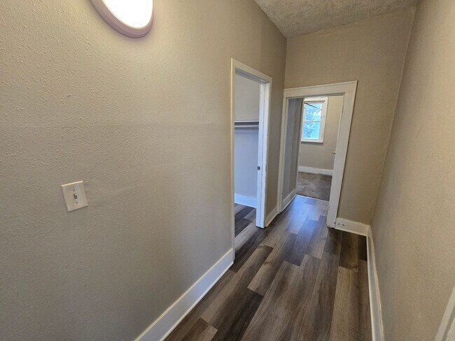 Foto del edificio - 1512 Jones St