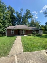 Building Photo - 535 Shellbark Rd