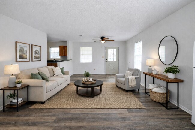 Foto del edificio - 304 Moutray Ave